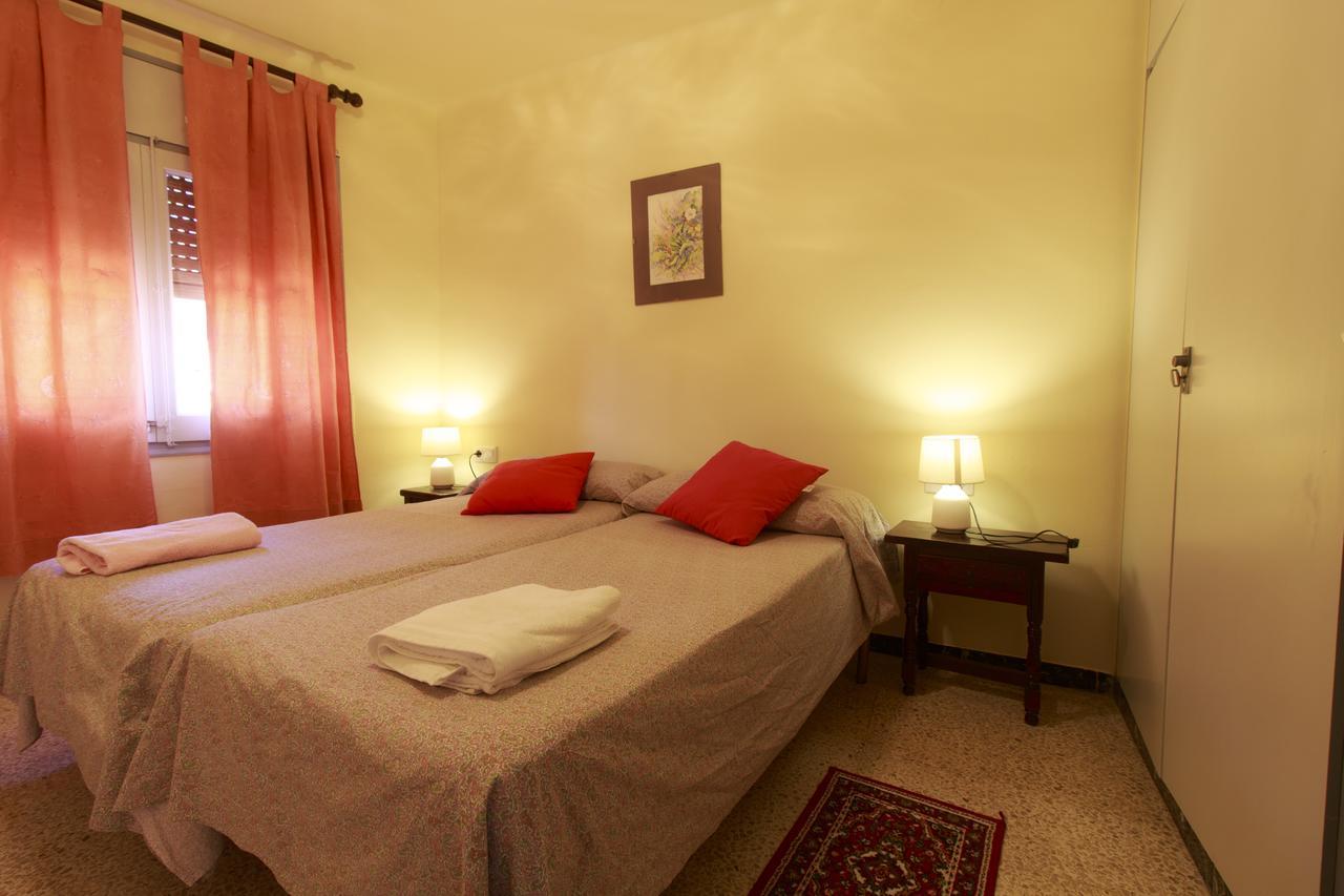 Hotel Ca La Conxita Hostal & Restaurante à La Vajol Extérieur photo